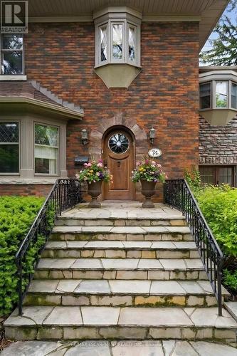 74 Oak Knoll Drive, Hamilton, ON - Outdoor