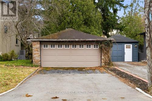 74 Oak Knoll Drive, Hamilton, ON - Outdoor