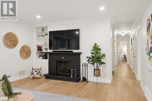 757 Westmount Road W, Kitchener, ON - Indoor With Fireplace