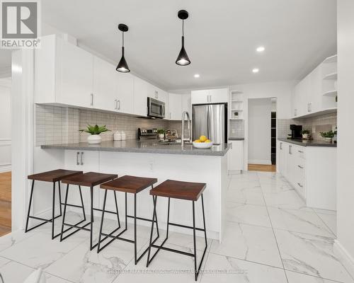 757 Westmount Road W, Kitchener, ON - Indoor Photo Showing Kitchen