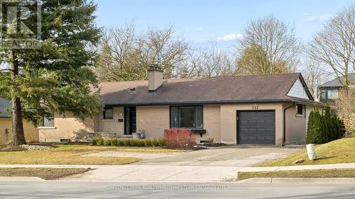 757 Westmount Road W, Kitchener, ON - Outdoor