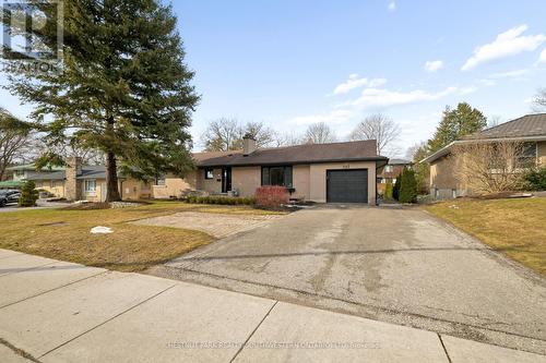 757 Westmount Road W, Kitchener, ON - Outdoor