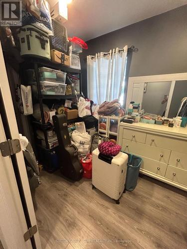 8 St Matthews Avenue, Hamilton, ON - Indoor