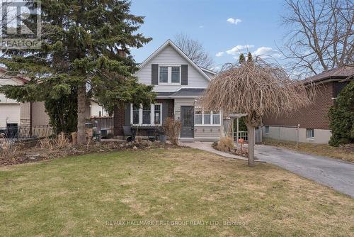 217 FAREWELL STREET  Oshawa, ON L1H 6L5