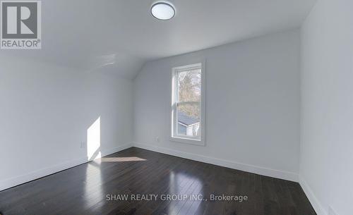 80 Lancaster Street W, Kitchener, ON - Indoor Photo Showing Other Room