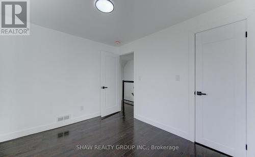 80 Lancaster Street W, Kitchener, ON - Indoor Photo Showing Other Room