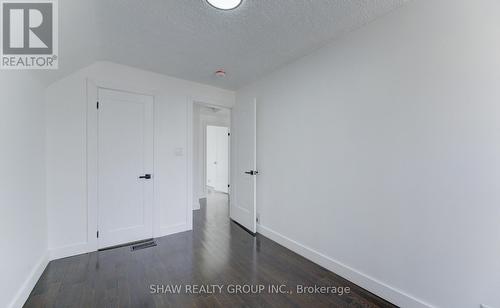 80 Lancaster Street W, Kitchener, ON - Indoor Photo Showing Other Room