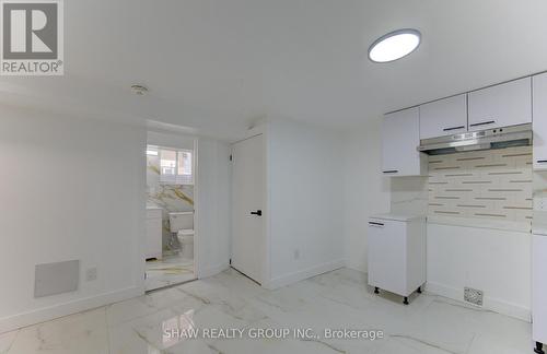 80 Lancaster Street W, Kitchener, ON - 