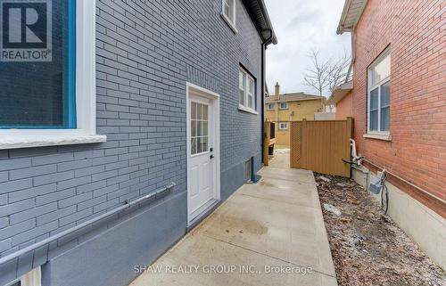 80 Lancaster Street W, Kitchener, ON - Outdoor With Exterior