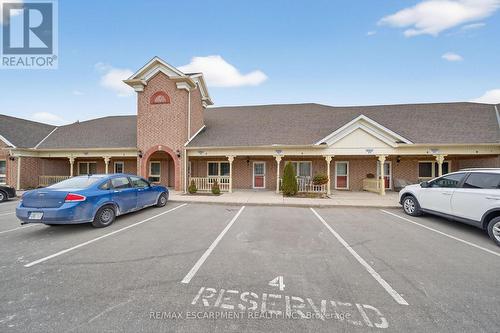 4 - 60 NATALIA AVENUE  Hamilton, ON L0R 1W0