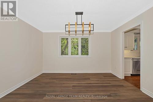 1825 Yale Avenue, Ottawa, ON - Indoor Photo Showing Other Room