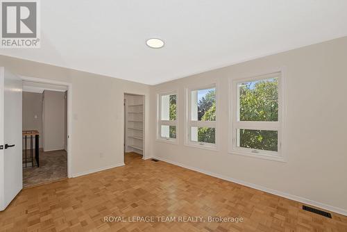 1825 Yale Avenue, Ottawa, ON - Indoor Photo Showing Other Room