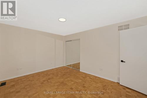 1825 Yale Avenue, Ottawa, ON - Indoor Photo Showing Other Room