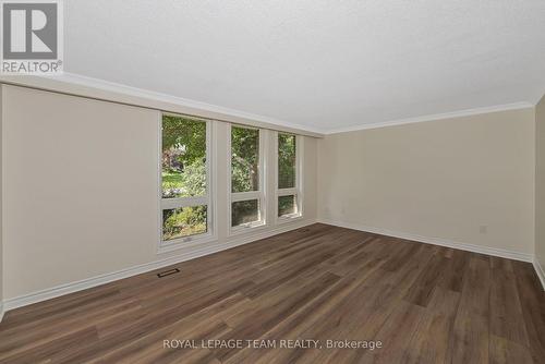 1825 Yale Avenue, Ottawa, ON - Indoor Photo Showing Other Room