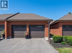10 ISHERWOOD Avenue Unit# 18  Cambridge, ON N1R 8L5
