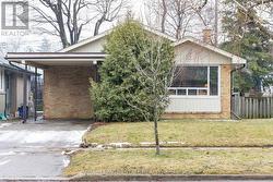 11 GARRICK ROAD Toronto, ON M1M 1S6