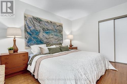 11 Garrick Road, Toronto, ON - Indoor Photo Showing Bedroom
