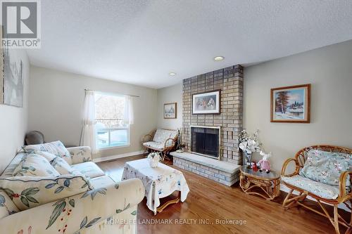 16 Willis Drive, Aurora, ON - Indoor Photo Showing Living Room With Fireplace