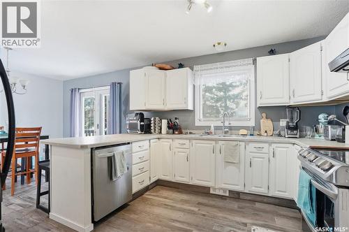 3317 Eagle Crescent, Prince Albert, SK - Indoor Photo Showing Kitchen