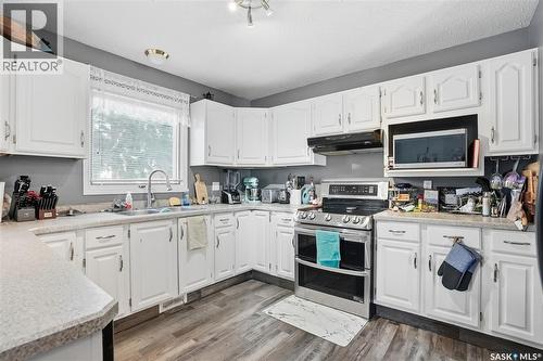 3317 Eagle Crescent, Prince Albert, SK - Indoor Photo Showing Kitchen