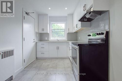 2127 Harris Crescent, Burlington, ON - Indoor Photo Showing Kitchen