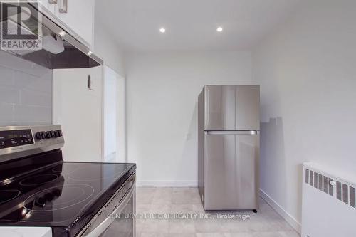 2127 Harris Crescent, Burlington, ON - Indoor