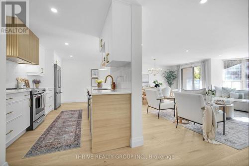 105 - 1180 Commissioners Road W, London South (South B), ON - Indoor Photo Showing Kitchen With Upgraded Kitchen