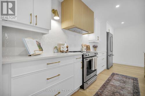 105 - 1180 Commissioners Road W, London South (South B), ON - Indoor Photo Showing Kitchen With Upgraded Kitchen