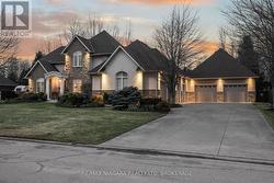 6775 DOMENIC CRESCENT  Niagara Falls (Stamford), ON L2J 4L5