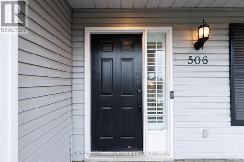 Front entrance - 506 Murdock Avenue, Fort Erie (Lakeshore), ON - Outdoor With Exterior