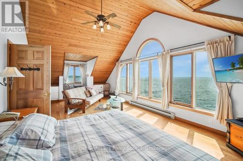 1 Three Tree Island, Mcdougall, ON - Indoor