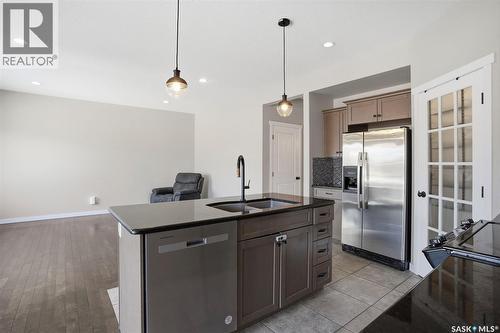 135 Brainerd Crescent, Saskatoon, SK - Indoor Photo Showing Kitchen With Double Sink