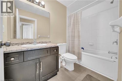 70 Willowrun Drive Unit# G2, Kitchener, ON - Indoor Photo Showing Bathroom