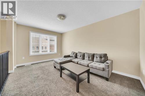 70 Willowrun Drive Unit# G2, Kitchener, ON - Indoor Photo Showing Living Room