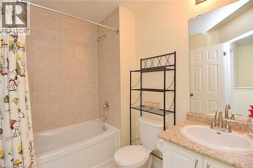 9 Lynch Crescent, Binbrook, ON - Indoor Photo Showing Bathroom