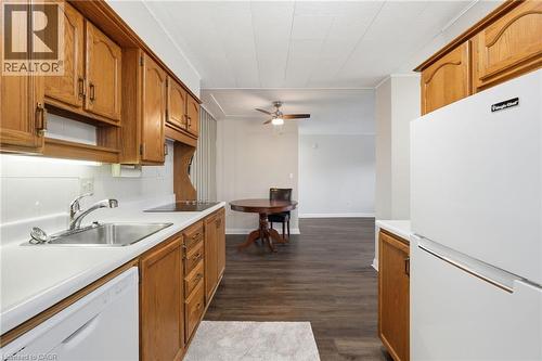 9 Grant Boulevard Unit# 106, Dundas, ON - Indoor Photo Showing Kitchen