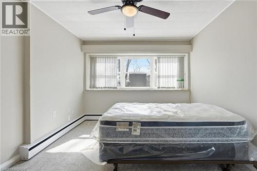 9 Grant Boulevard Unit# 106, Dundas, ON - Indoor Photo Showing Bedroom