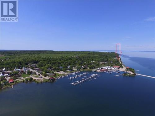 99 Lighthouse Road, Gore Bay, ON 