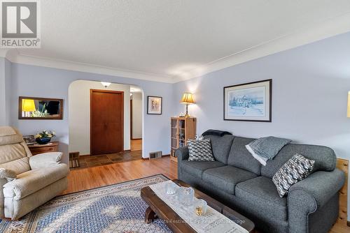 318 Eldon Street, Goderich (Goderich (Town)), ON - Indoor Photo Showing Living Room