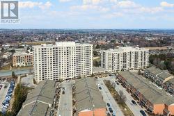 1007 - 1000 THE ESPLANADE N Pickering, ON L1V 6V4