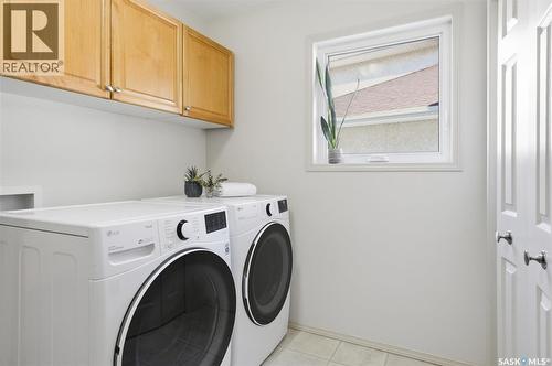 355 Chotem Terrace, Saskatoon, SK - Indoor Photo Showing Laundry Room