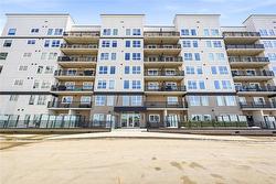 214-105 South Town RD  Winnipeg, MB R3Y 2G1