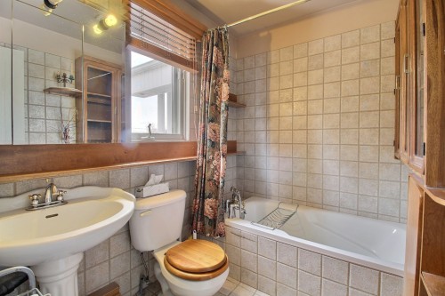 Bathroom - 520 6E Rang, Courcelles/Saint-Évariste, QC - Indoor Photo Showing Bathroom