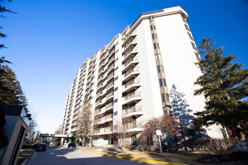 Façade - 7C-6111 Av. Du Boisé, Montréal (Côte-Des-Neiges/Notre-Dame-De-Grâce), QC - Outdoor With Facade
