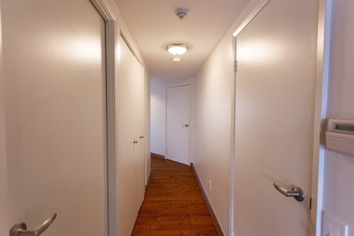 Hall d'entrée/Vestibule - 7C-6111 Av. Du Boisé, Montréal (Côte-Des-Neiges/Notre-Dame-De-Grâce), QC - Indoor Photo Showing Other Room