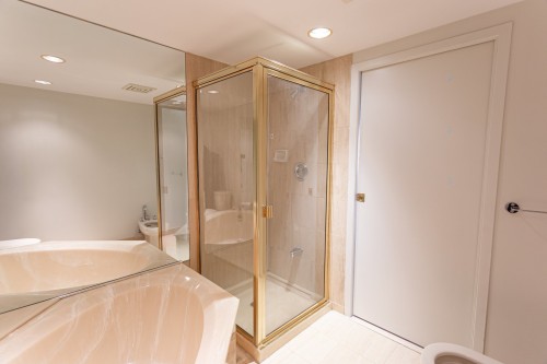 Salle de bains attenante à la CCP - 7C-6111 Av. Du Boisé, Montréal (Côte-Des-Neiges/Notre-Dame-De-Grâce), QC - Indoor Photo Showing Bathroom