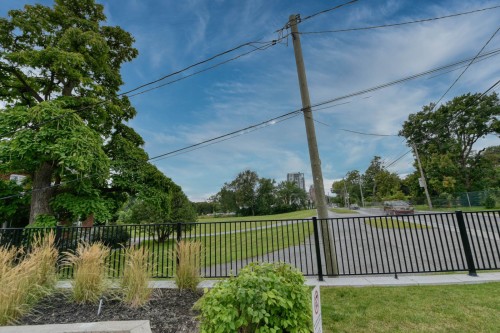 Façade - 302-510 Boul. Des Prairies, Laval (Laval-Des-Rapides), QC - Outdoor