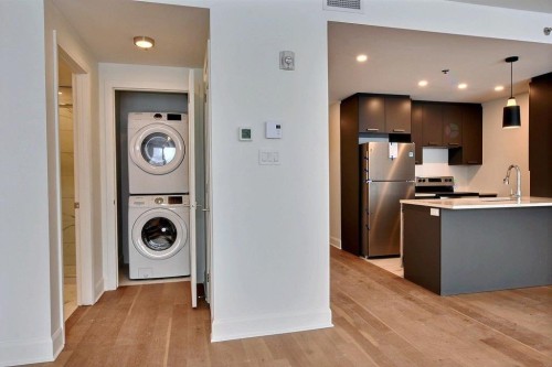 Salle de lavage - 302-510 Boul. Des Prairies, Laval (Laval-Des-Rapides), QC - Indoor