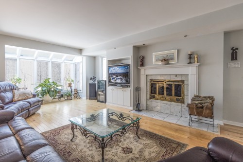 Salon - 24 Ch. Frizzle, Lac-Brome, QC - Indoor Photo Showing Living Room With Fireplace