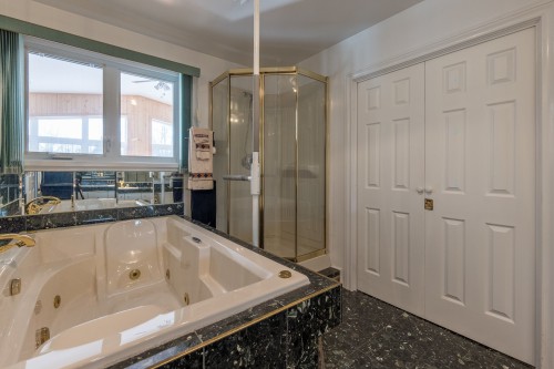 Salle de bains - 24 Ch. Frizzle, Lac-Brome, QC - Indoor Photo Showing Bathroom
